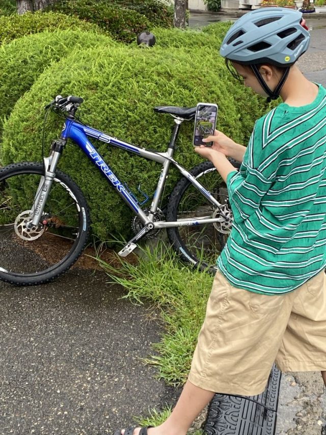 3.54か所のチェックポイントを確認する (面白いストーリーが沢山あります!)
4.チェックポイントで自転車を含めた写真を撮る